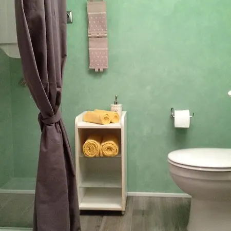 Relaxed Attic In The Old Town Apartment *