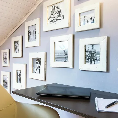 Relaxed Attic In The Old Town *