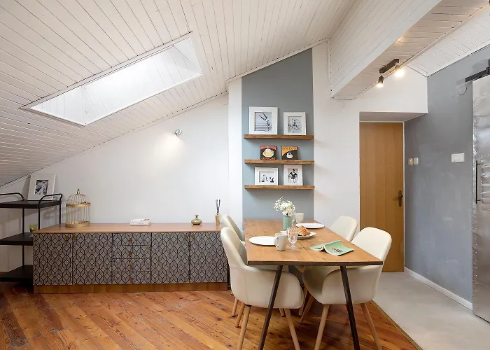 Relaxed Attic In The Old Town 公寓 普拉