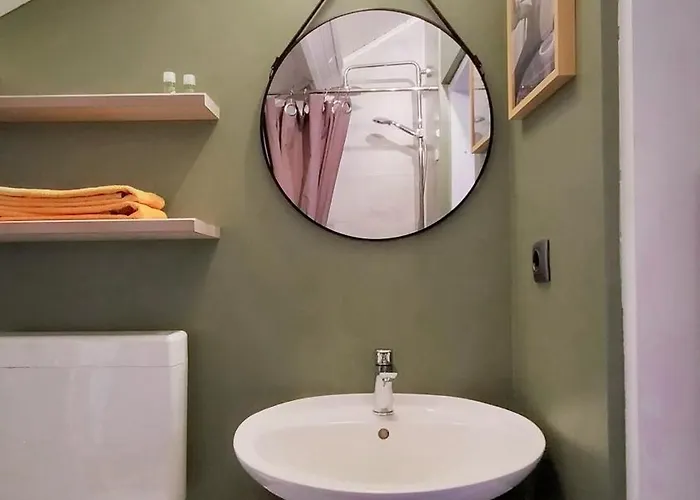 Relaxed Attic In The Old Town 公寓